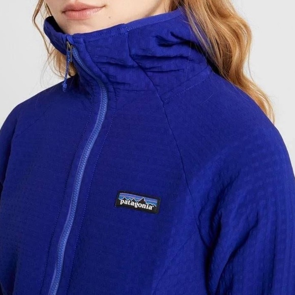 Women’s Patagonia R2® TechFace Hoody - Picture 8 of 9